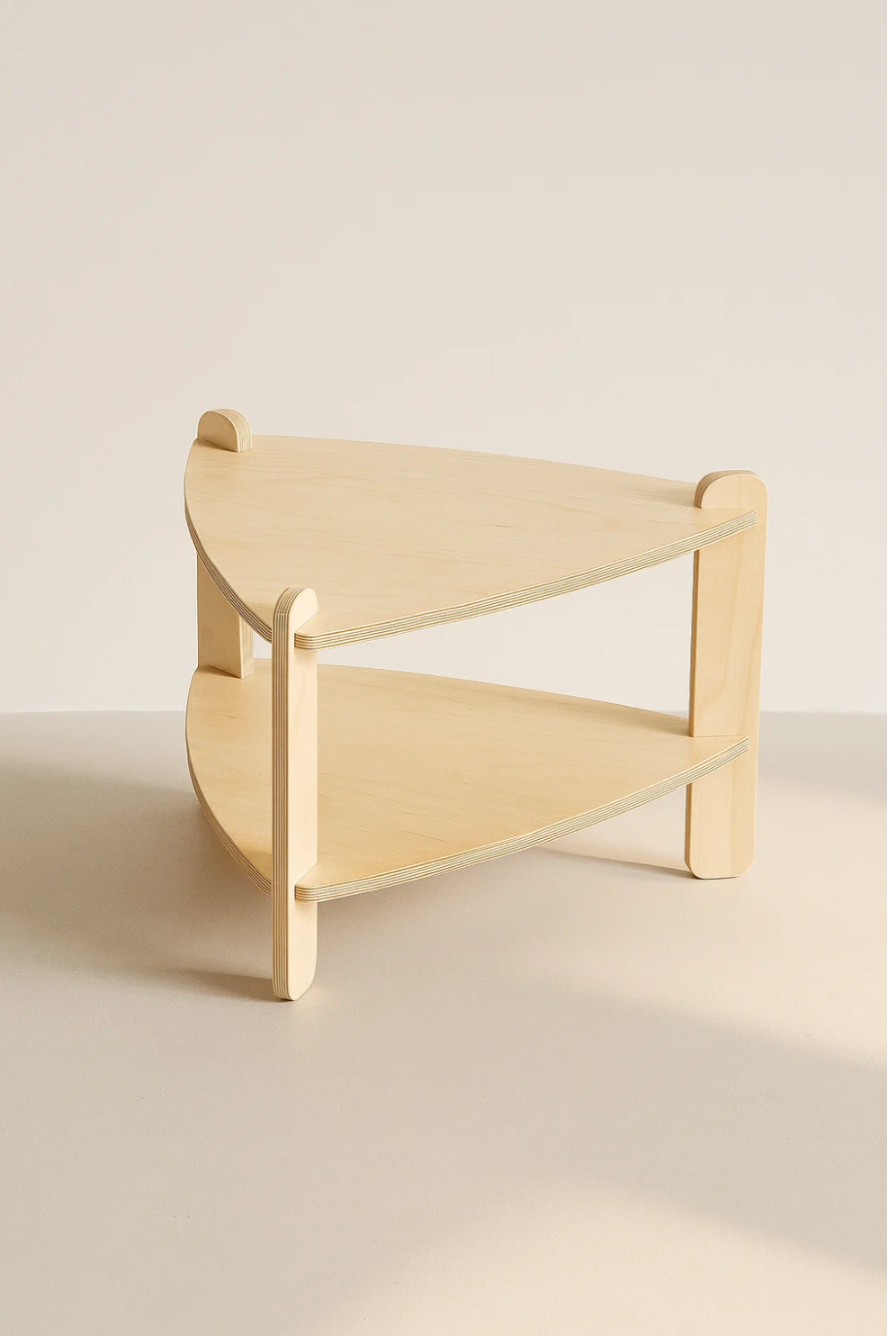 TRIA coffee table